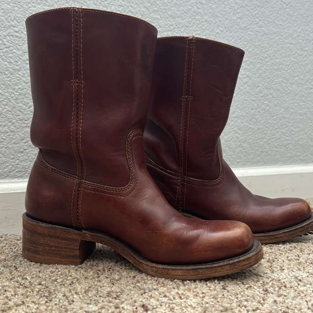 Vintage leather Frye boots